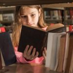 Cara Terbaik Mengajarkan Anak Membaca