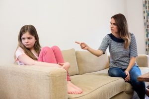 5 Dampak Negatif Orang Tua Memarahi Anak