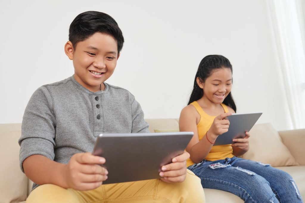 Mengurangi Kecanduan Gadget pada Anak Selama Liburan